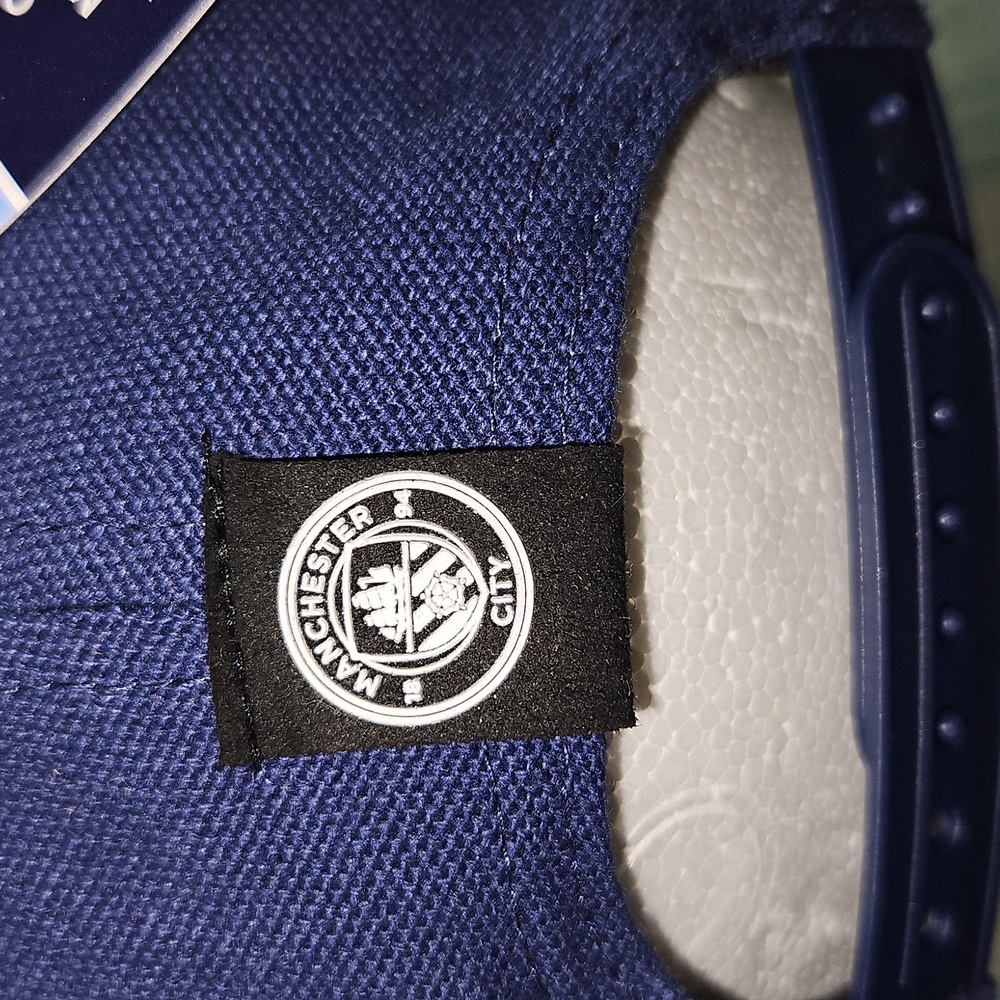 Manchester City CITYZENS Hat SnapBack - Picture 5 of 11